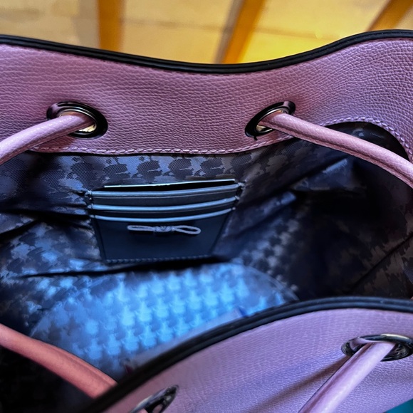 NEW! Karl Lagerfeld Paris Blush Pink Drawstring Bucket Hand Bag - Picture 4 of 7